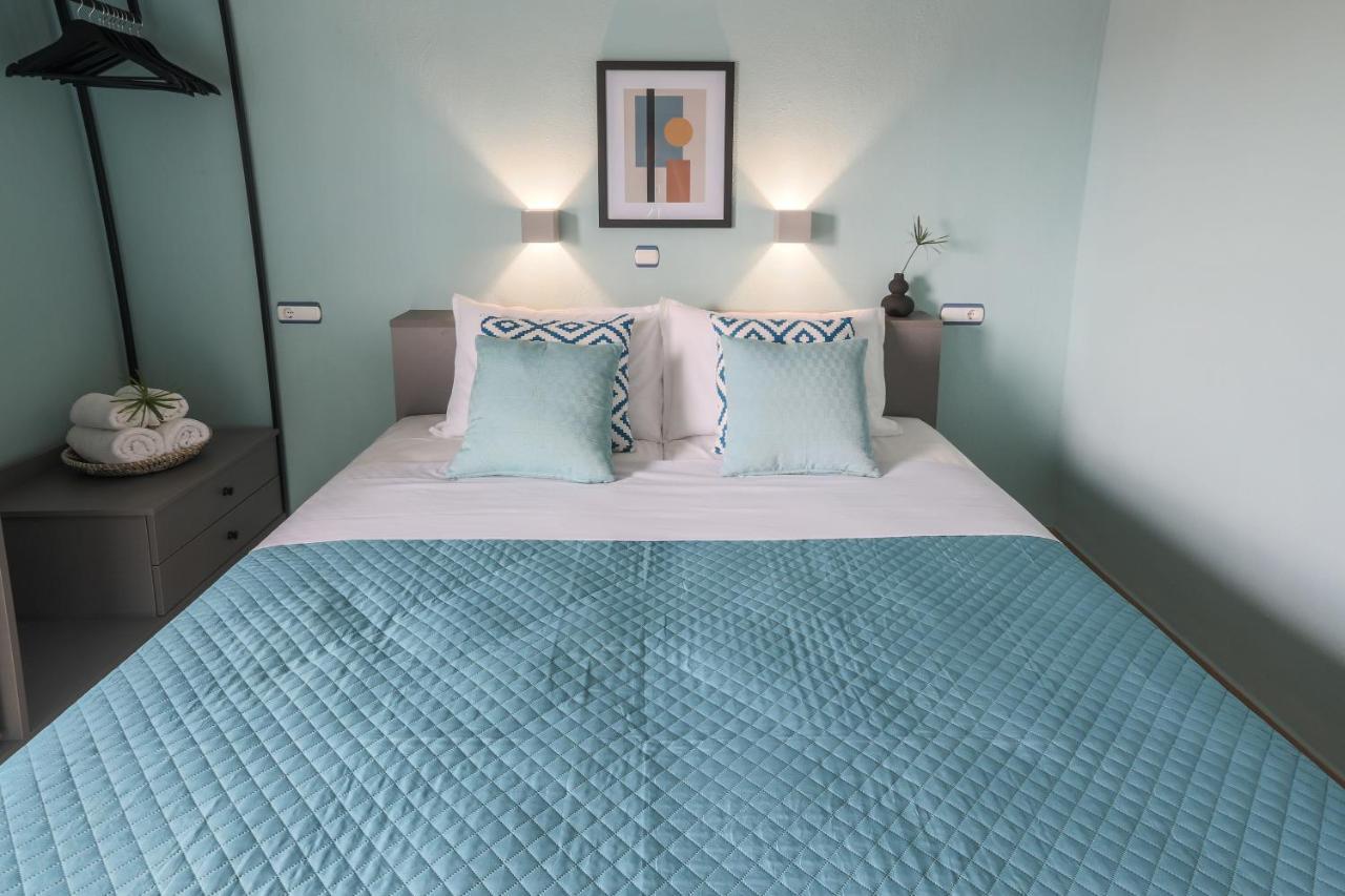 Joya Ofrynio Stylish Suites Ofrinion Luaran gambar