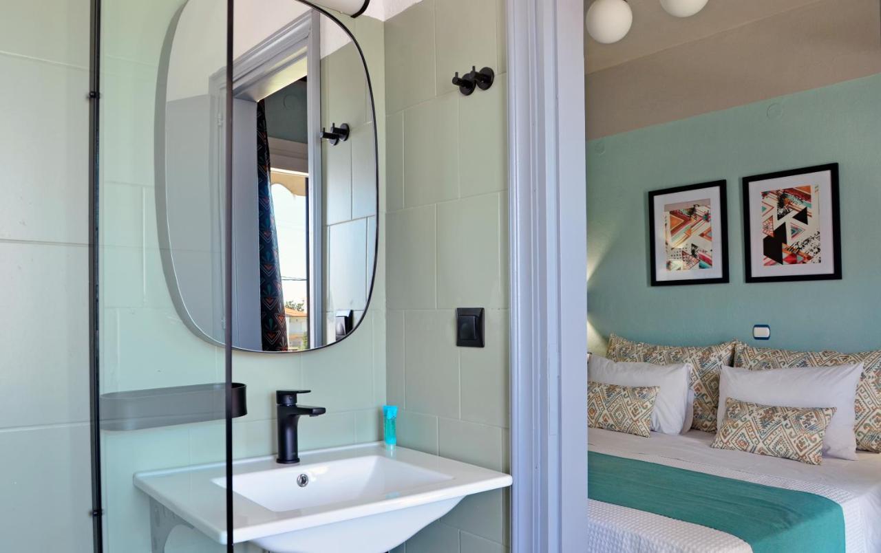 Joya Ofrynio Stylish Suites Ofrinion Luaran gambar