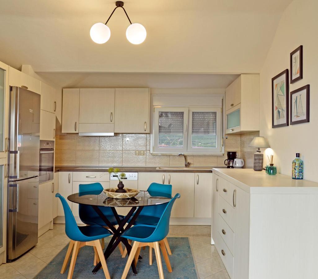 Joya Ofrynio Stylish Suites Ofrinion Luaran gambar