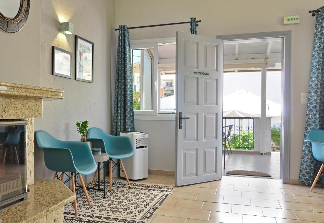 Joya Ofrynio Stylish Suites Ofrinion Luaran gambar
