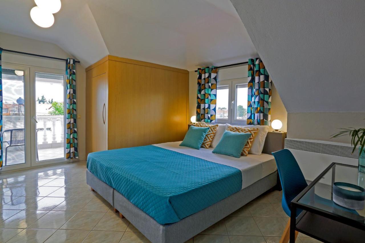 Joya Ofrynio Stylish Suites Ofrinion Luaran gambar
