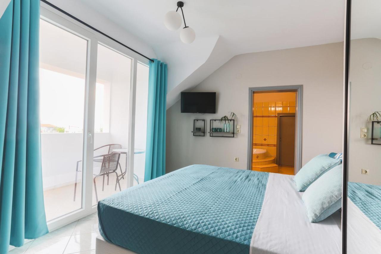 Joya Ofrynio Stylish Suites Ofrinion Luaran gambar